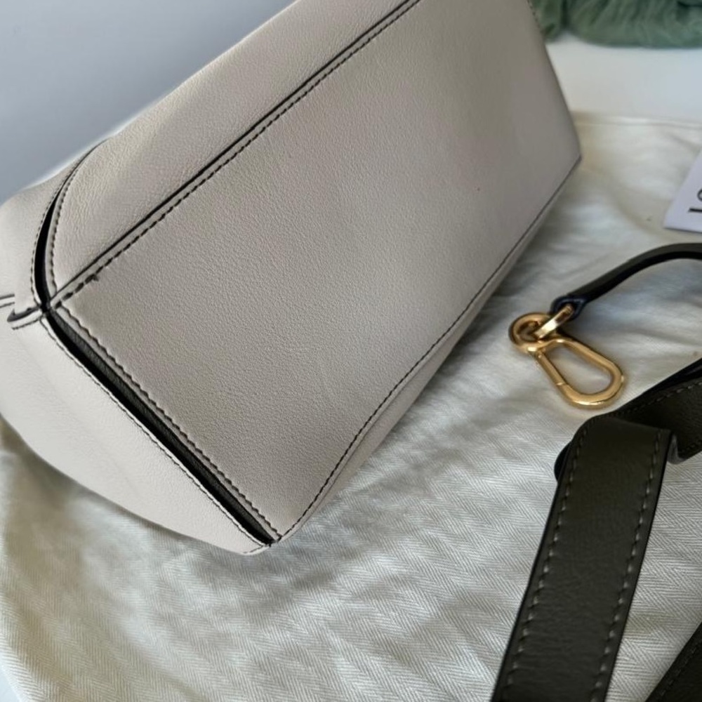 Loewe Small Puzzle Classic Bicolour Leather Bag - Picture 10 of 15